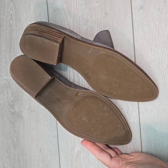 Lucky Brand Gray Women's Mahzan Slip-On Shoes The Pointed Toe Leather 8.5M - Picture 9 of 12